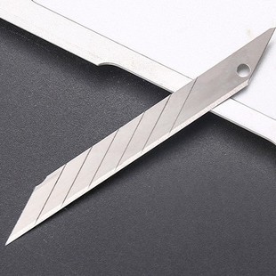 30 °   9mm Small Utility Knife Blade 0.4mm Sk5 Carbon Steel Utility Breakable Blade Paper Cutting Blade