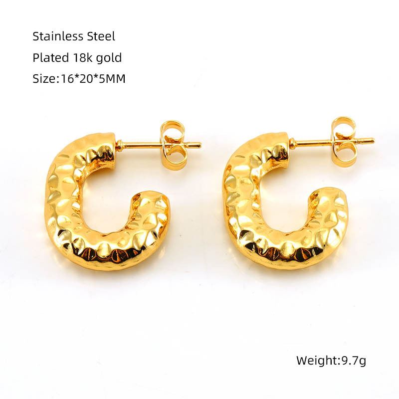 Pendientes de moda europeos y americanos transfronterizos de alto grado de acero inoxidable de oro 18K elegantes pendientes de acero de titanio para mujeres en forma de U