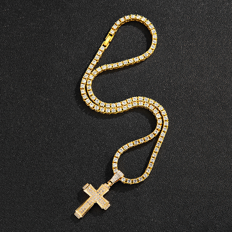 Collana con pendente croce hip hop con strass personalizzata_voghion.com
