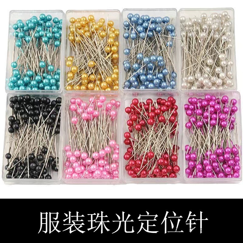 Caja de plástico de color 100 agujas nacaradas agujas de posicionamiento de papel de difracción prendas de vestir agujas grandes agujas de cuentas de punta redonda de punto de cruz
