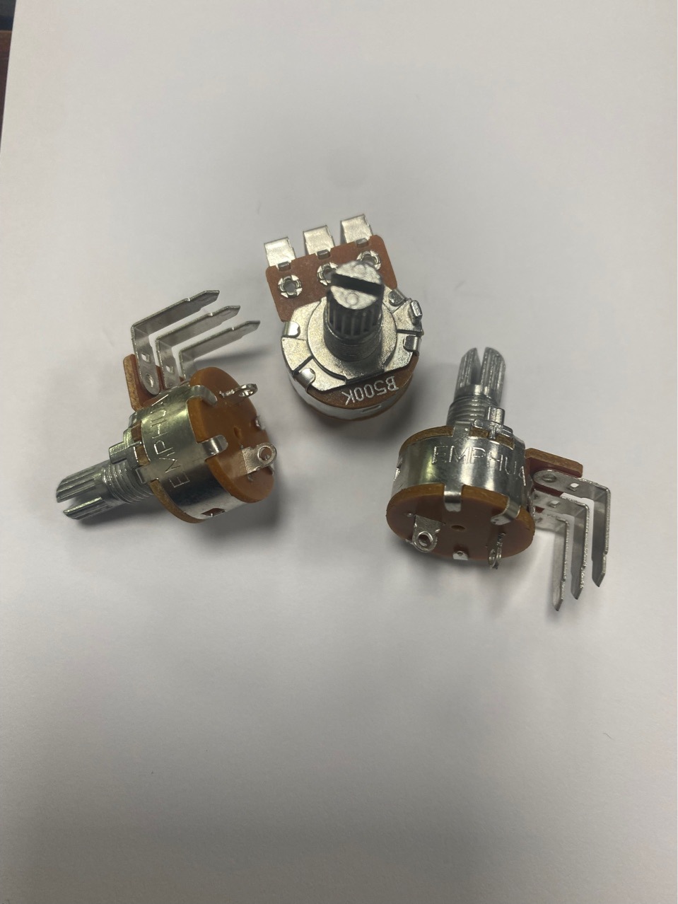 厂家供应调光调色调速调温器用进口碳膜带开关电位器