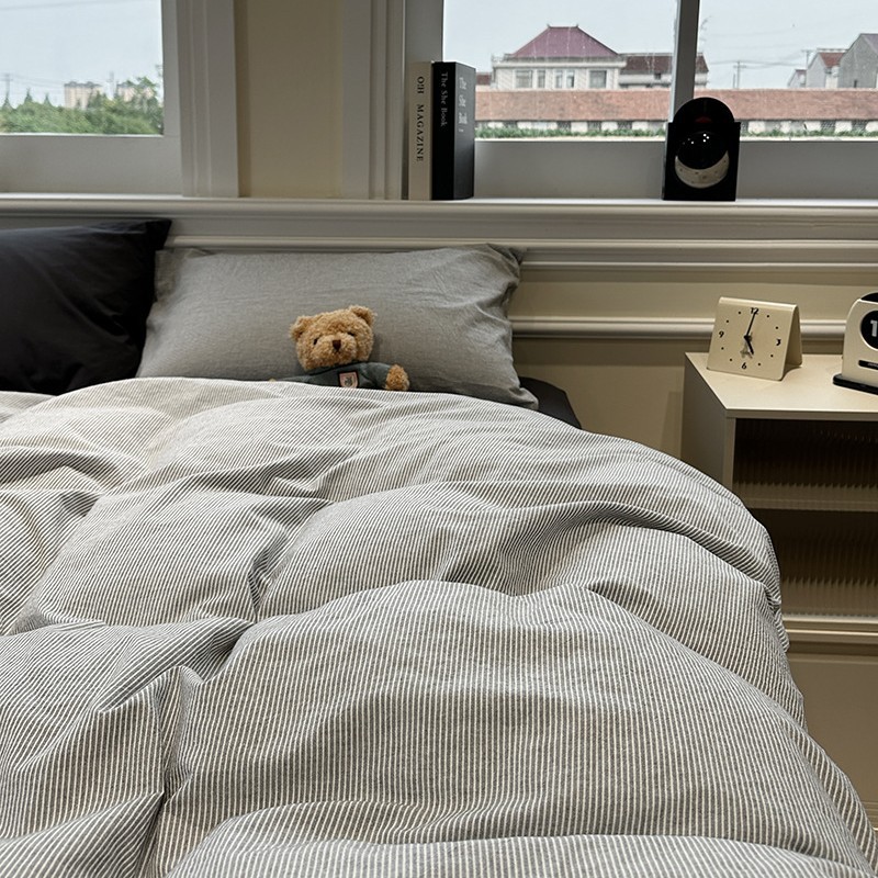 Completo letto quattro pezzi in cotone per dormitorio studenti_voghion.com