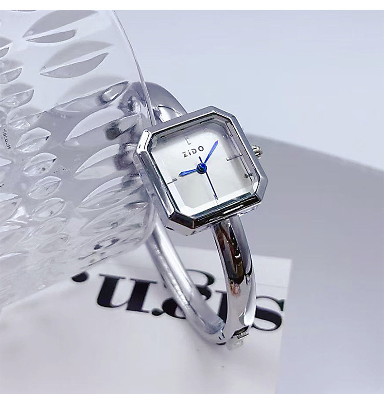 Women's Exquisite Small Square Quartz Watch Elegant Versatile_voghion.com