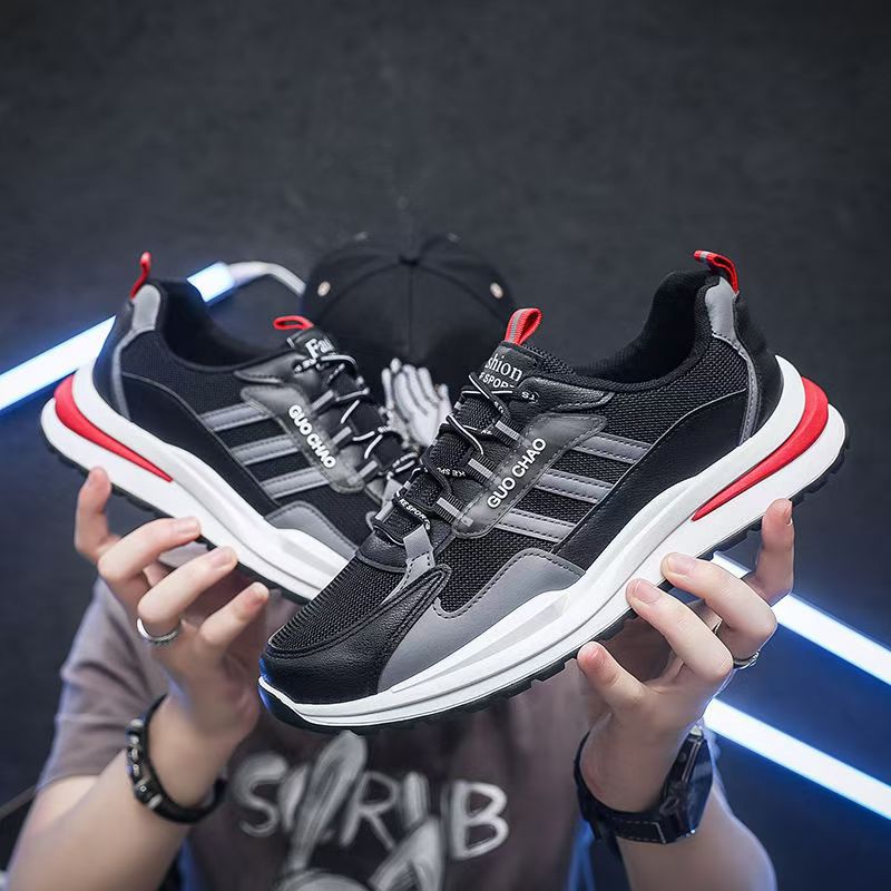 Zapatos deportivos de color rojo de moda de suela gruesa ligera al aire libre zapatos de corrida de malla al por mayor