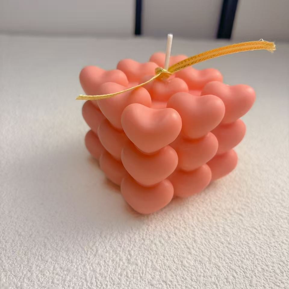 Bougie d'aromathérapie cubique géométrique en forme de cœur, en gros, pour la Saint-Valentin ou un anniversaire._voghion.com