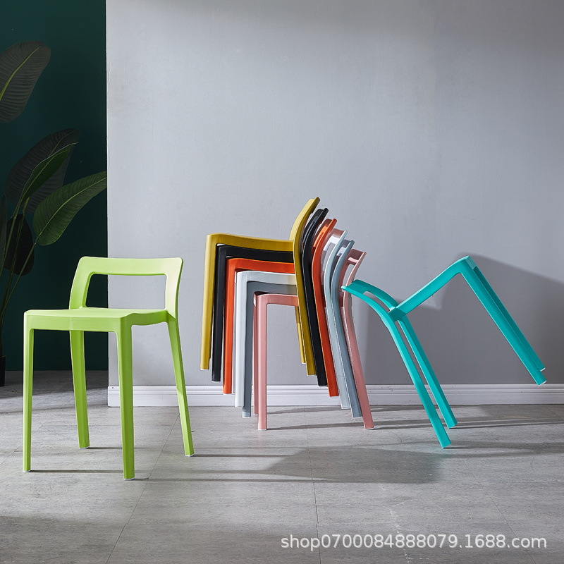 플라스틱 의자 두꺼운 가정용 쌓을 수있는 거실 식탁 높은 의자 사각형 의자 간단한 북유럽 의자