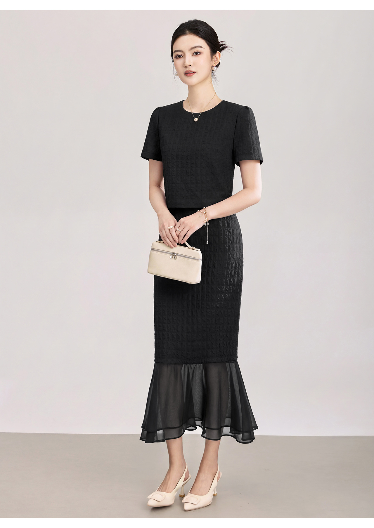 Set áo ngắn phối váy xếp tầng organza nữ tính — màu đen chi tiết 19