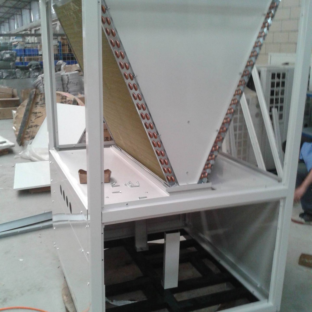 【推荐产品】顶出风V型10P 钣金 V型双排蒸发器 焊工艺管.电机