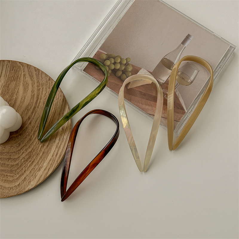 10g Weight Hair Clip Hair Accessories Type 1 Piece Quantity Holiday, Daily Occasion Acetic acid sheets Material Color Block Pattern Women's Gender Simple Style, Classic Style Style Women's Simple Style Classic Style Color Block Acetic Acid Sheets Hair Clip 1