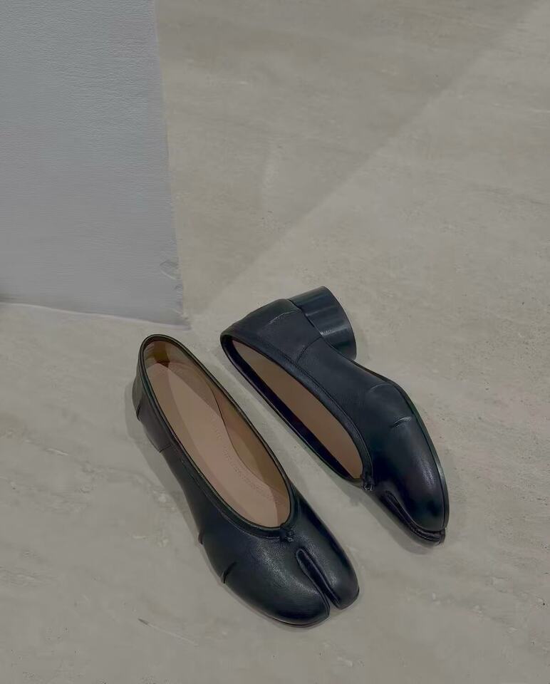 Giày Mary Jane mũi tách ngón gót vuông 3–6 cm da bò hai lớp — màu đen chi tiết 19