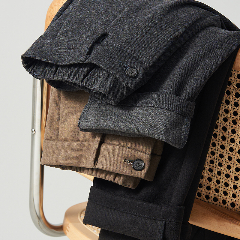 Pantalones largos engrosados de terciopelo para hombres, pantalones de traje de nueve puntos cálidos de otoño e invierno para hombres, pantalones de lana casuales de negocios para hombres