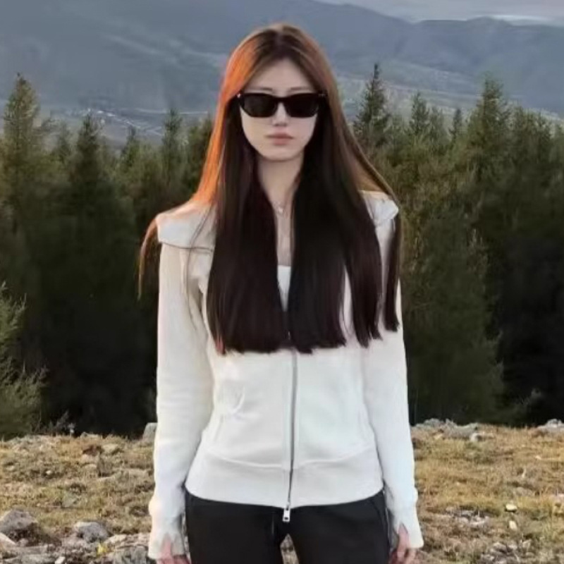 Long-sleeved sweater coat women's 2024 autumn and winter new sweater slim-fit early autumn sportswear women's autumn wear early autumn Long-sleeved sweater coat women's 2024 autumn and winter new sweater slim-fit early autumn sportswear women's autumn wear early autumn