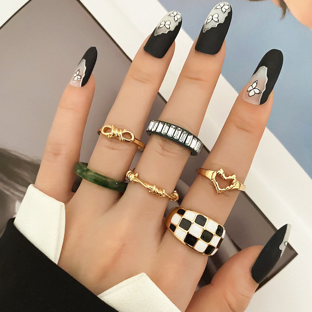 1 Piece Fashion Geometric Heart Shape Alloy Resin Womenu0027S Rings