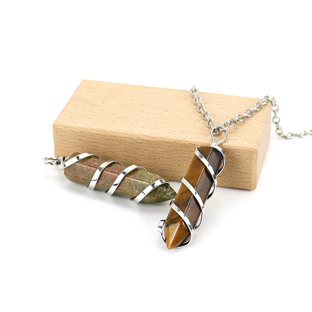 1 Piece Streetwear Spiral Stripe Natural Stone Knitting Pendant Necklace display picture 1