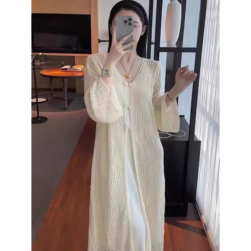 2026 New Style Chinese-Style Buttoned Mid-Length Knitted Hollow-Out Cardigan for Women, Loose Fit, Gentle and Elegant, Sun-Protective Cardigan for Spring and Autumn