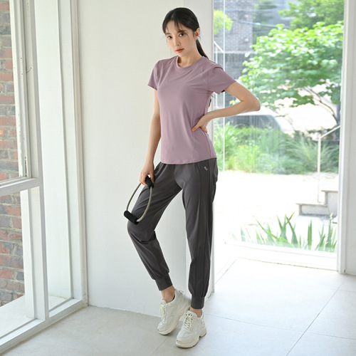Fitness and Leisure Sports Set for Women, Autumn/Winter Quick-Drying Running T-Shirt, Loose Chilling Sensation, Professional Breathable Yoga Clothes for Wholesale