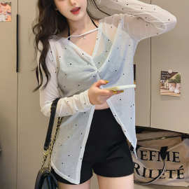 信屿 夏季新款开叉波点长袖T恤薄款微透防晒罩衫两穿慵懒风上衣潮