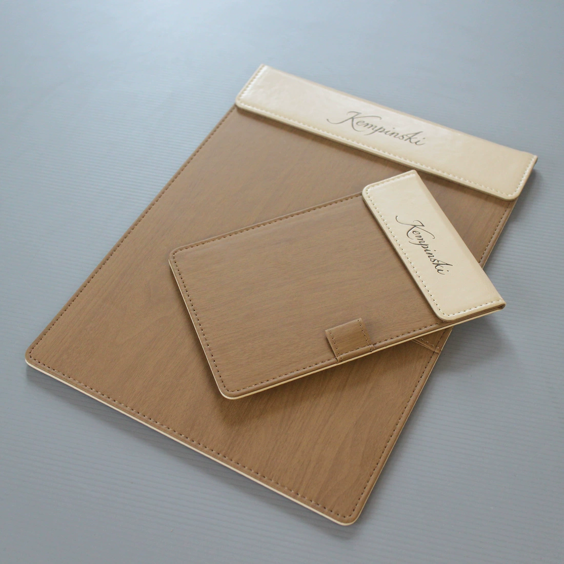 Индивидуальные гостиничные принадлежности PU кожаный держатель для заметок папка для кассового аппарата купить одну папку для кассового аппарата папка для билетов служебная папка для блокнота