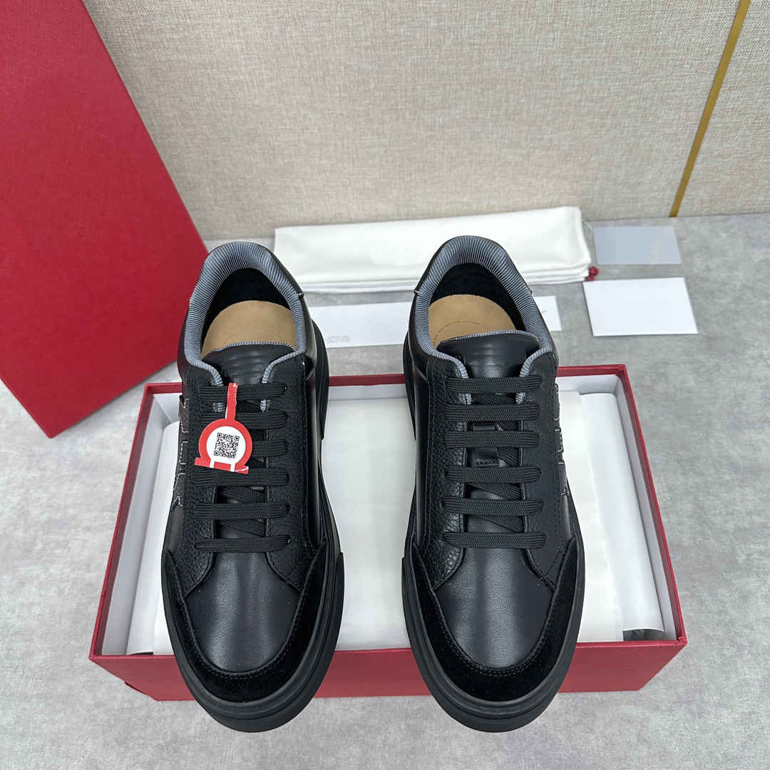 Estación europea nuevo cuero para hombres zapatos deportivos casuales de suela gruesa personalidad empalme de moda universal cordón zapatos de moda hombre