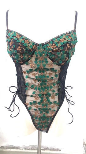 Cross-border trade embroidered strapless one-piece lingerie, sexy playful lingerie for women, embroidered passion temptation for women 710