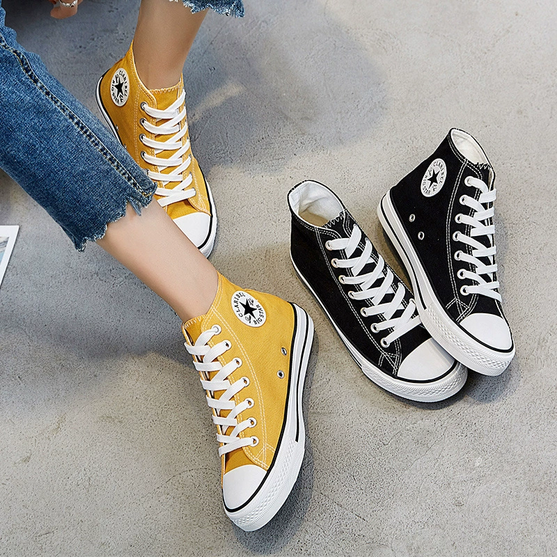 2025 Весна Новинка 1970-х годов Высокие парусиновые туфли Студентка Женская обувь в корейском стиле самая популярная подходящая обувь для досок Пара тканевых туфель Одиночная обувь