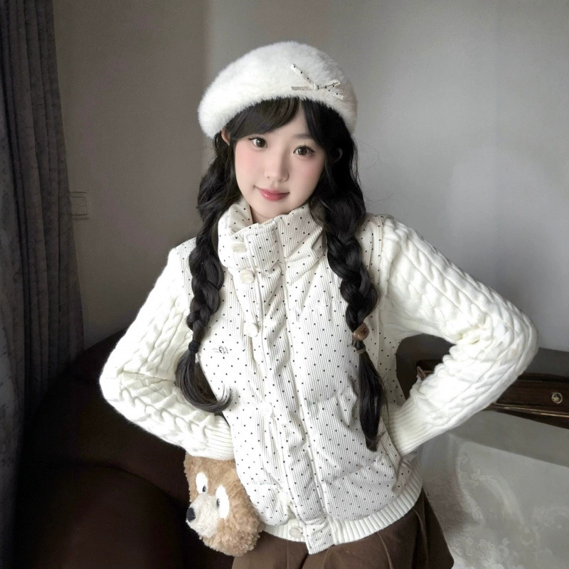 Korean-style white polka dot knitted patchwork stand-collar cotton jacket for women, autumn and winter, college style, thickened, petite-sized puffer coat Korean-style white polka dot knitted patchwork stand-collar cotton jacket for women, autumn and winter, college style, thickened, petite-sized puffer coat