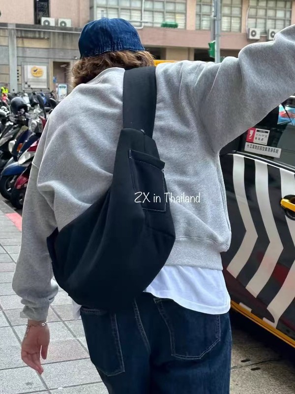 不是衣服?是包包!泰国小众设计师潮牌个性松弛斜挎包多功能包|undefined