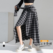 韩版新款半身裙撞色设计感A字裙秋季不规则设计下摆黑白格纹短裙