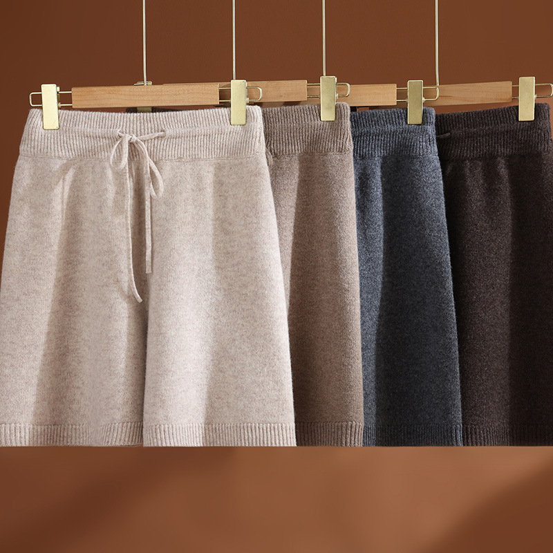 Manufacturer wholesale 100% wool three-strand flat drawstring thickened high-waisted elastic casual cashmere wool shorts for women Manufacturer wholesale 100% wool three-strand flat drawstring thickened high-waisted elastic casual cashmere wool shorts for women