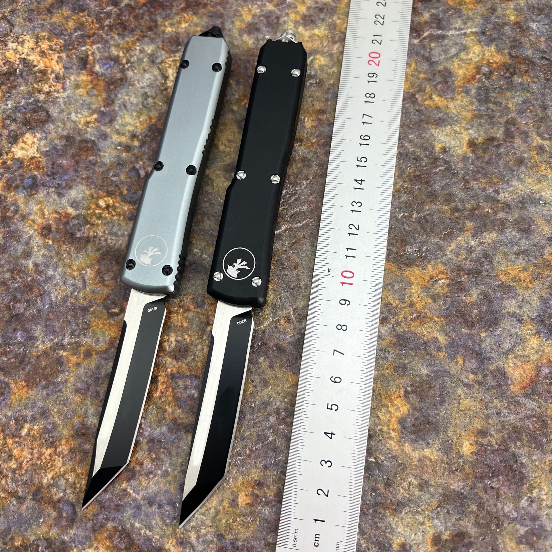 Cross-border in-stock Microtech UT85 outdoor diving survival portable pocket folding knife with aviation aluminum handle and sharp sheath