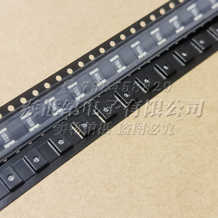 BSMD1812-030/60 4532 1812 300MA 60V0.3A贴片自恢复保险丝 现货