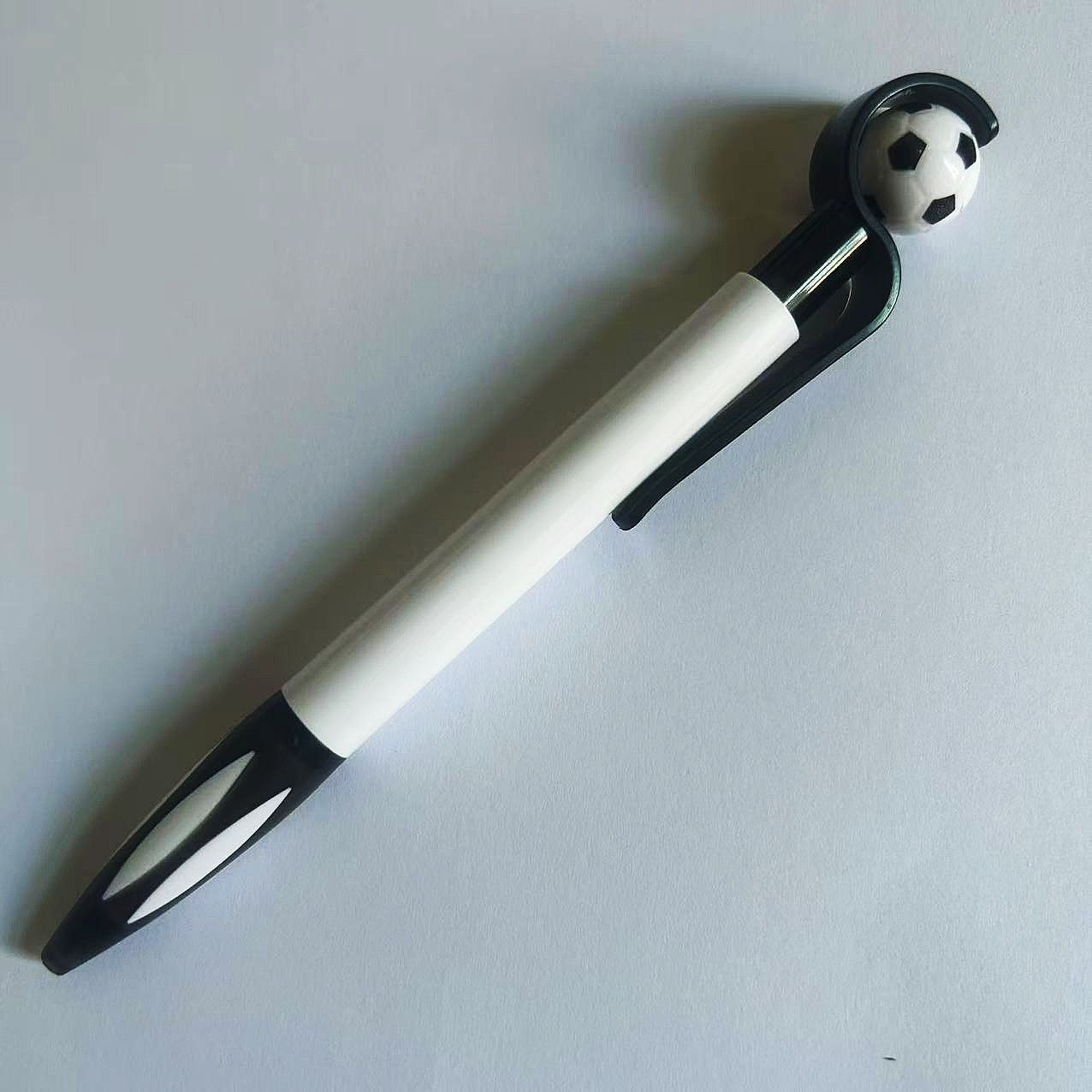 Bolígrafo de Plástico con Forma de Dibujo Animado Más Vendido, Bolígrafo de Fútbol, Bolígrafo Promocional de Oficina, Bolígrafo Publicitario con Impresión de Logotipo