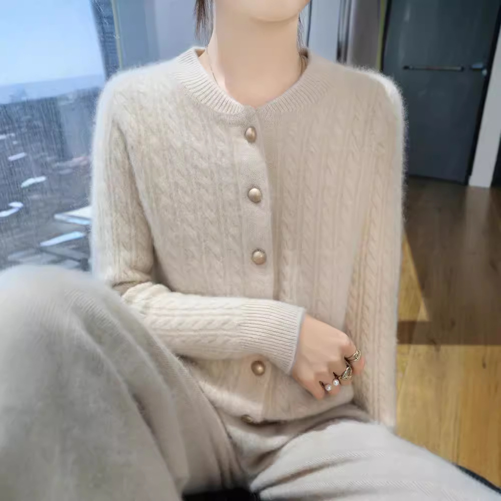 Demi-season woolen cardigan