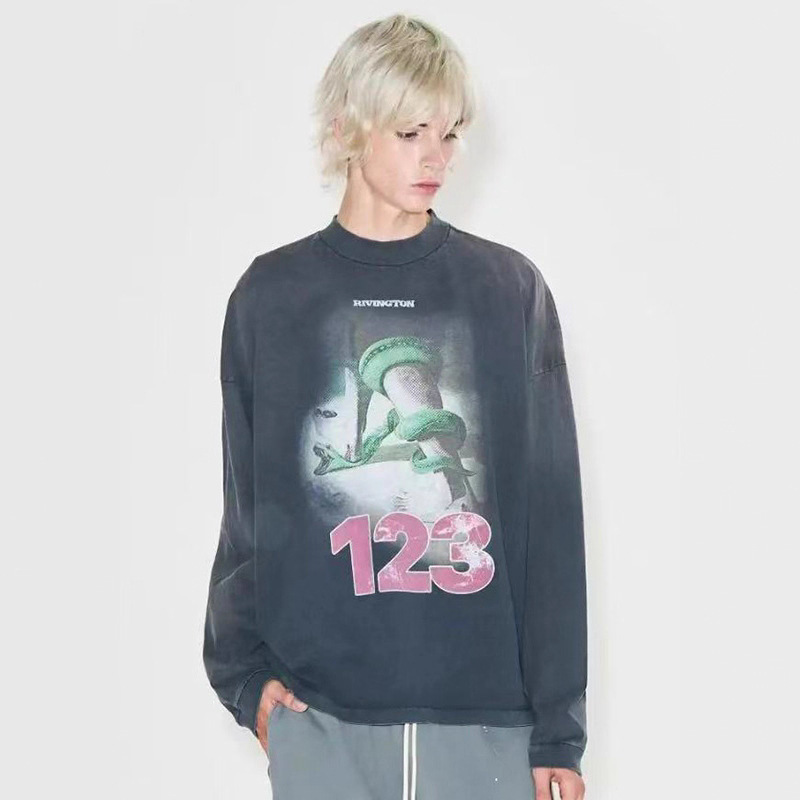 Vintage American High Street Warrior Snake Print Washed Retro Distressed Casual Loose Long-Sleeved T-Shirt for Men and Women