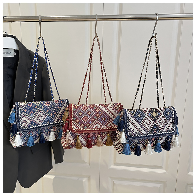 336g Weight Flip Cover Closure Type Single Shoulder Strap Strap Type Shoulder Bag Bags Type Casual, Holiday Occasion Cloth Material Geometric Pattern All Seasons Season Women's Gender Elegant, Ethnic Style Style Square Shape Women's Cloth Geometric Elegant Ethnic Style Square Flip Cover Shoulder Bag 4