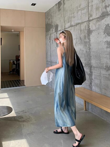 Niche Design Tie-dye Elegant Sling dress Women's Summer Loose Lazy Style Seaside Holiday Long Skirt