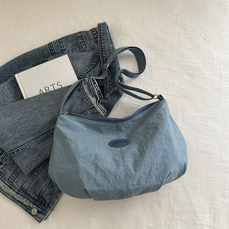 Versatile Solid Colour Dumpling Shoulder Bag For Casual Travel_voghion.com
