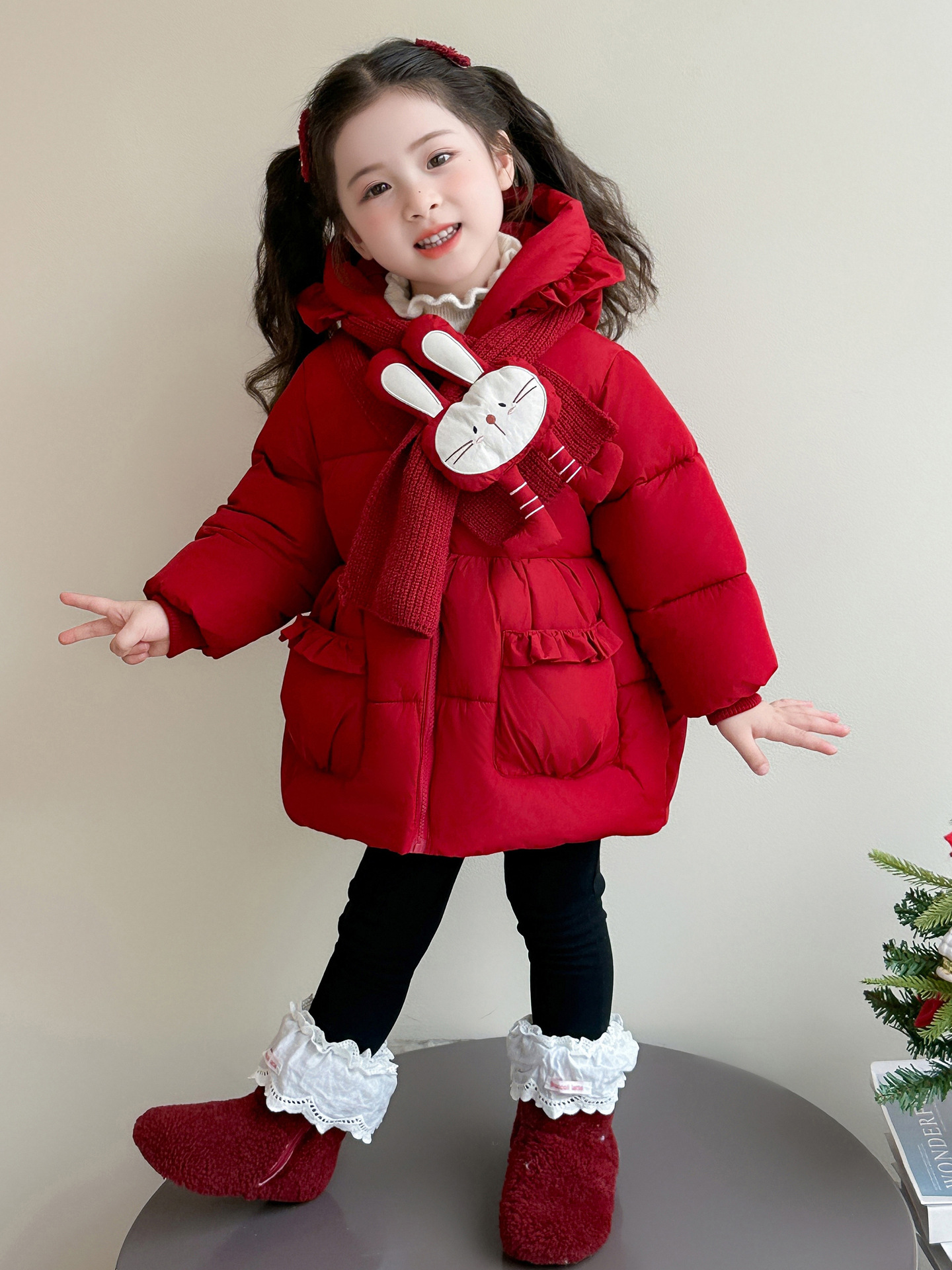 Chaqueta de invierno para niñas 2025 nuevo invierno para niños rojo medio largo bebé grueso abrigo de moda image 1