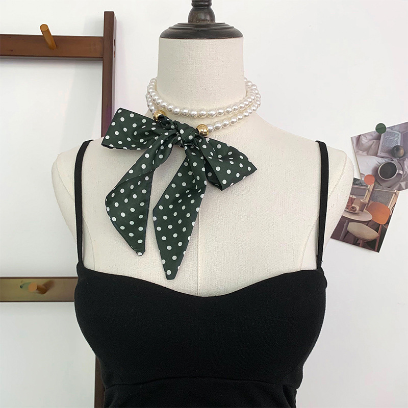 Collar de perlas Pañuelo de seda pequeño de tira larga Sentido de alta calidad Primavera y verano Nuevo estilo Bufanda de todo fósforo Turbante retro Cinta para el cabello
