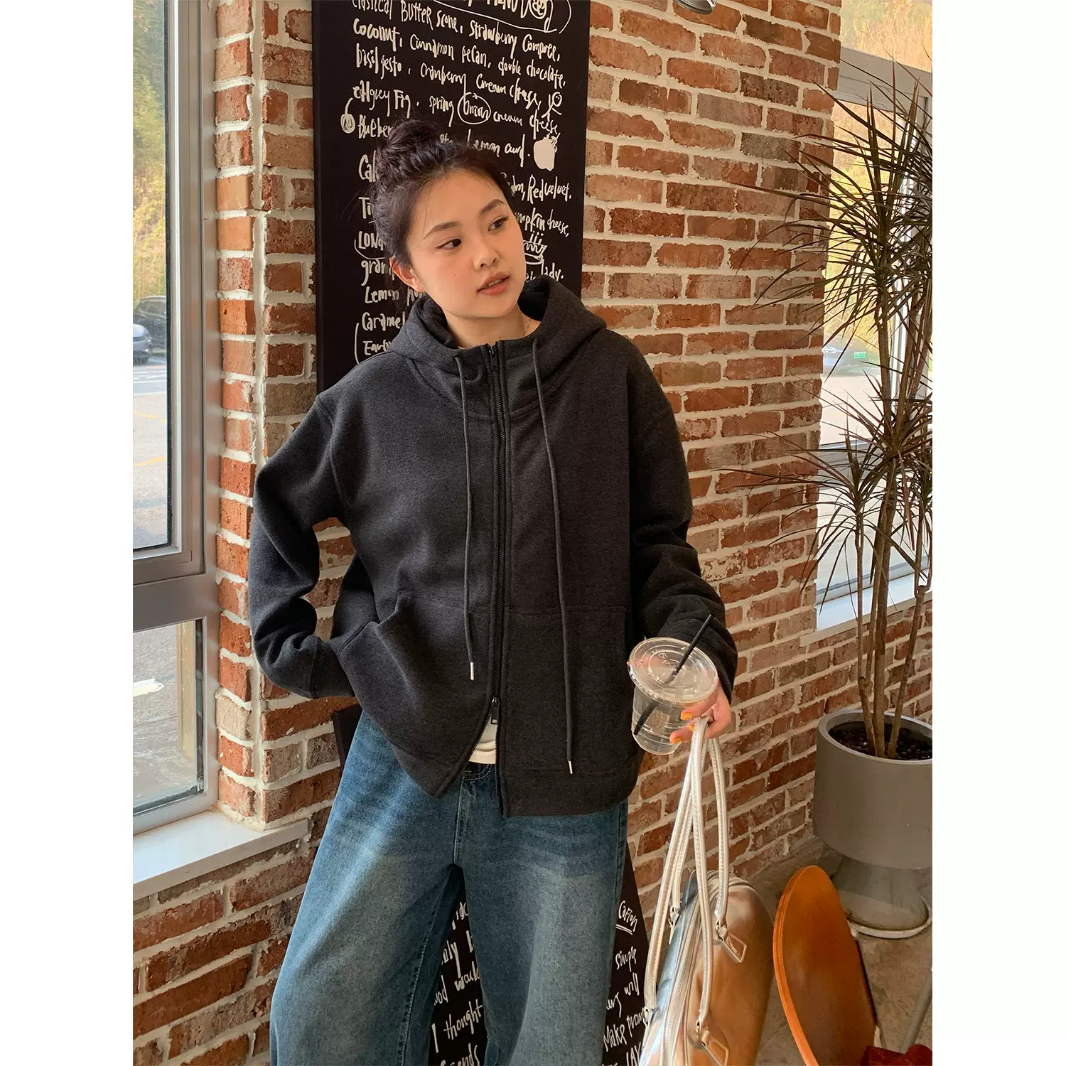 大码女装磨毛连帽拉链卫衣女韩版小众双拉链时尚宽松显瘦软糯外套