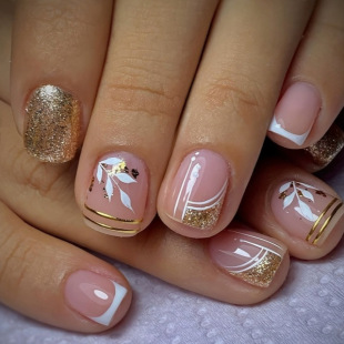 Cross-border Foreign Trade New Gold Glitter Short Wear Armor Summer Fresh White Edge Manicure Pieces French Fake Nails