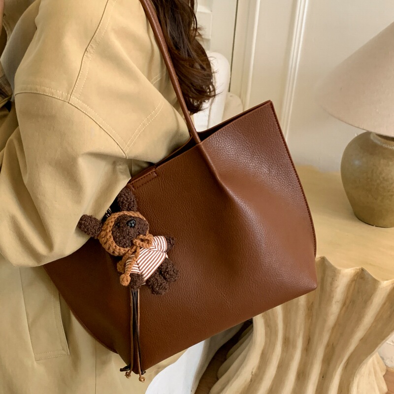 New Autumn and Winter Korean Style Niche Commuter Tote Bag for Women Large Capacity Simple High-End Casual Shoulder Bag