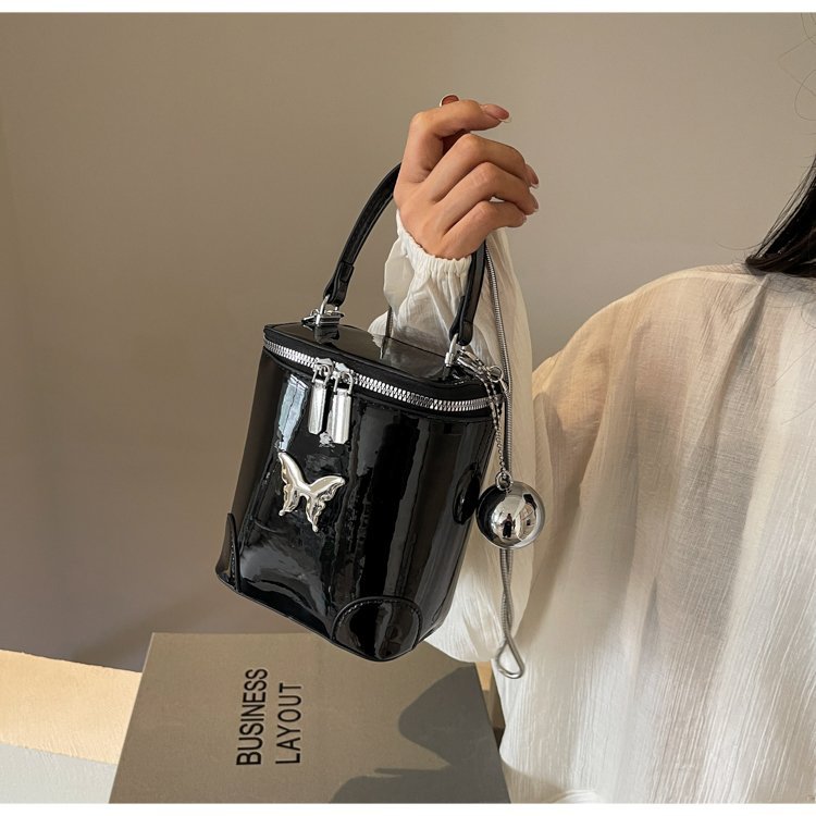 Exquisite fashionable handbag for women, new stylish high gloss solid color shoulder bag, high-quality and versatile_voghion.com