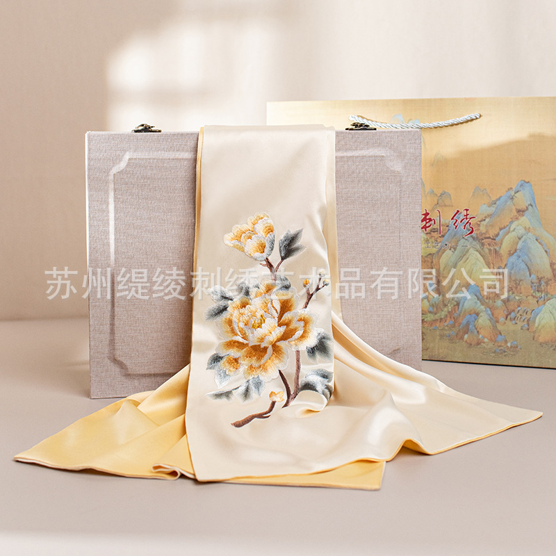 刺绣围巾女士丝绸手工苏绣丝巾国风旗袍披肩送长辈妈妈礼品