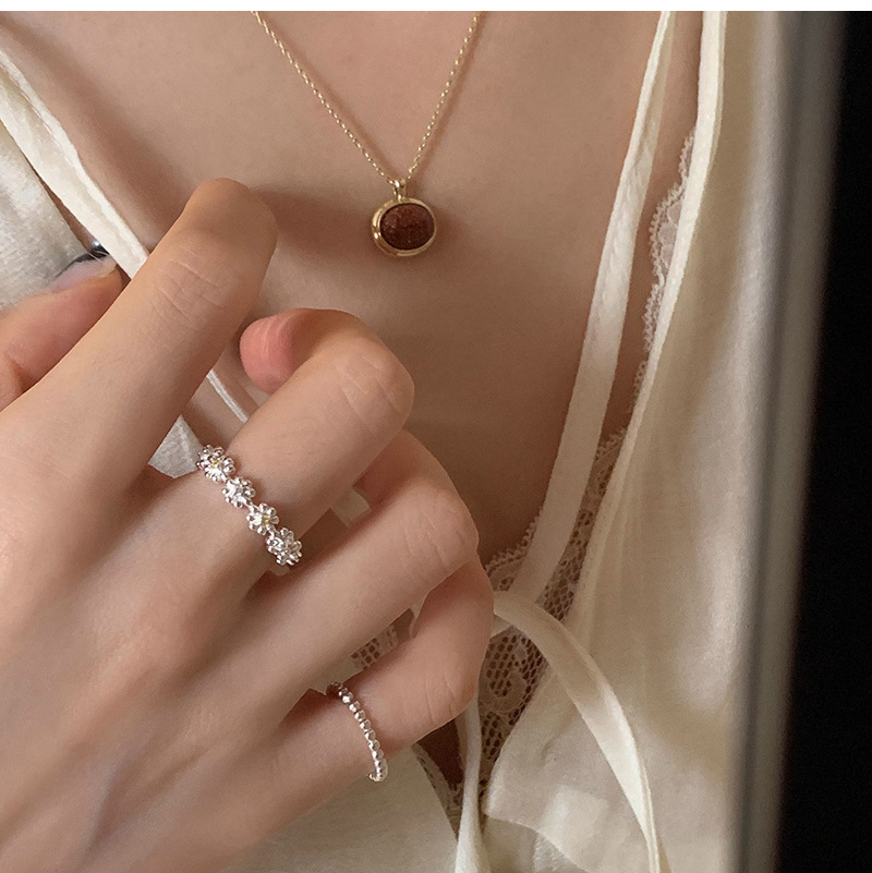Anello floreale con zirconi elegante gioiello di design donna_voghion.com