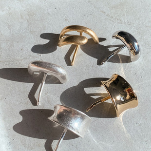 ��ϵ�^l���Ͻ�l�h�l����b�Rβ�A�羳�l��Ů���X�װl���l�O