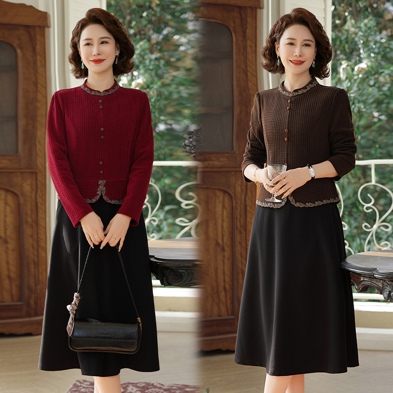 妈妈秋装连衣裙假两件2025新款洋气质中老年女春秋款时尚高端裙子