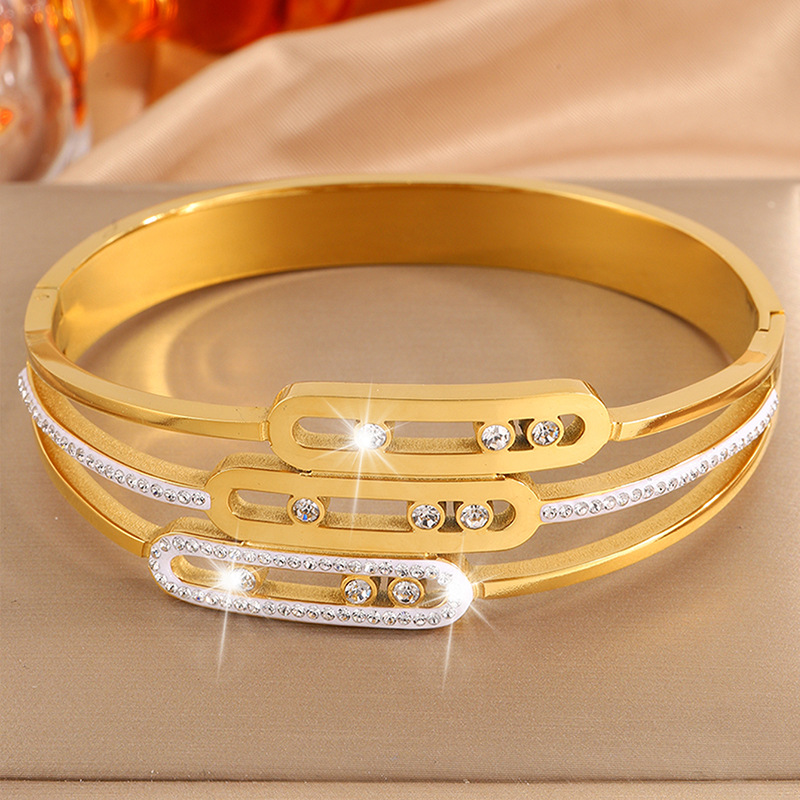 Diseño de personalidad coreana puede deslizar tres capas de diamante de acero de titanio pulsera de alta calidad de mujer no se desvanece joyas de pulsera