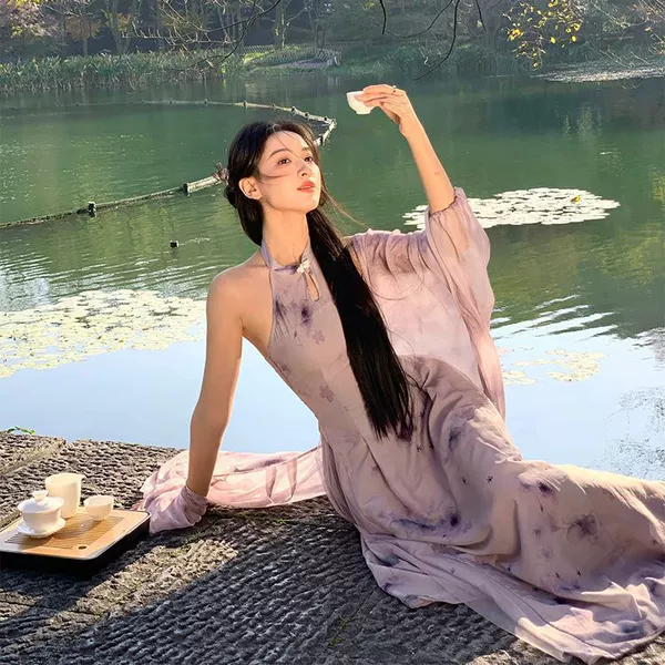 Purple cheongsam, cloak