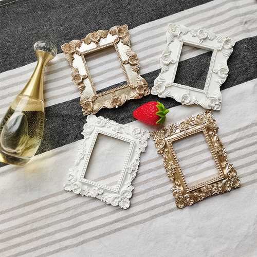 Mini golden small photo frame photo props, ins retro European photo frame relief, manicure and earrings photo props